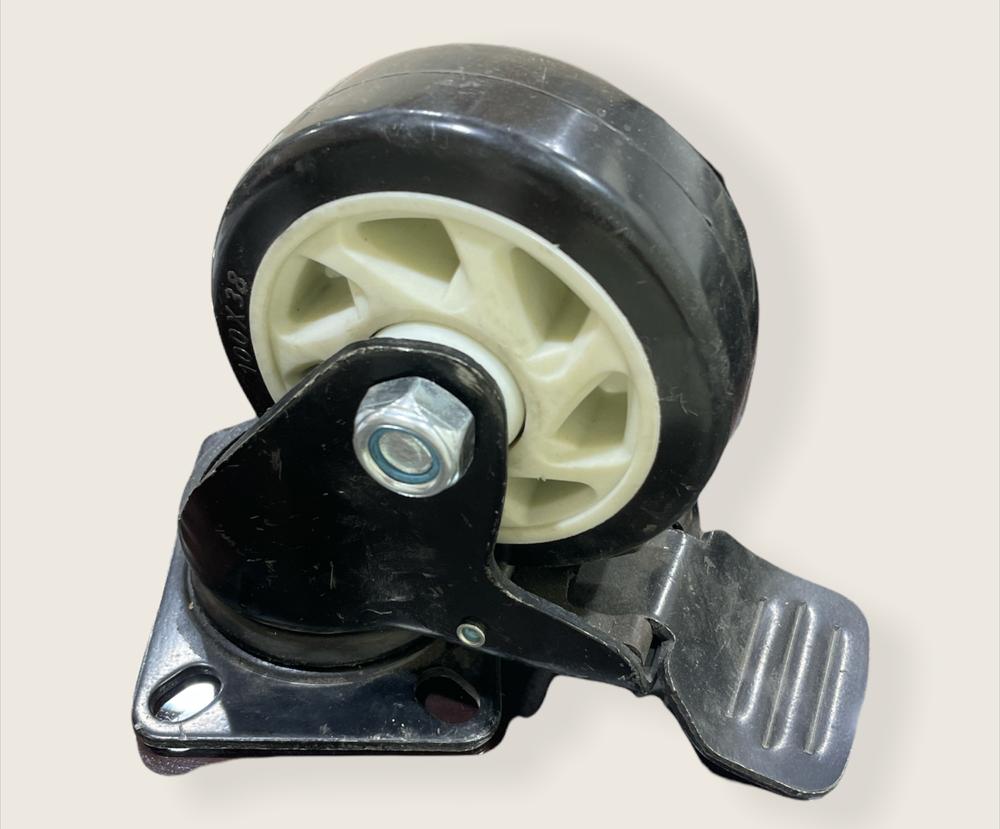 عجل بلاستيك اسود 5 انش بريك